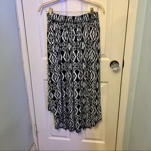 Anthropologie black and white maxi skirt size M